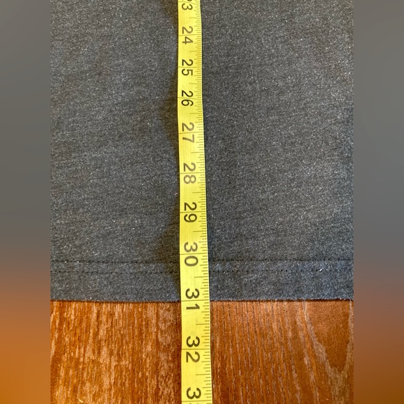 Dark Grey Short Sleeve Tee Shirt that says God is still in control Size XL - Picture 5 of 6